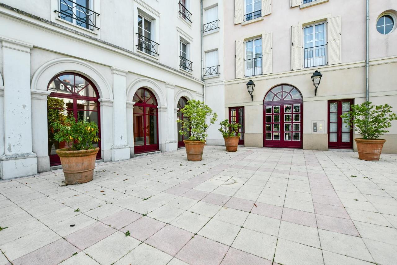 Superbe Appartement Pour 6 Personnes A Disneyland Serris Luaran gambar